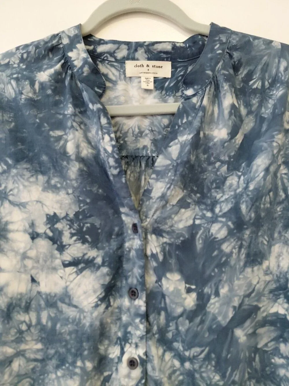 Cloth & Stone X Anthropologie Tye Dye Top Short Sleeve Tencel Small Blue White - Picture 2 of 7
